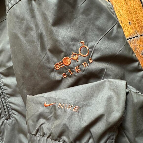 Rare Vintage 2002 Nike Signs Mel Gibson Cast & Crew Zip Up Windbreaker Jacket - Picture 3 of 8